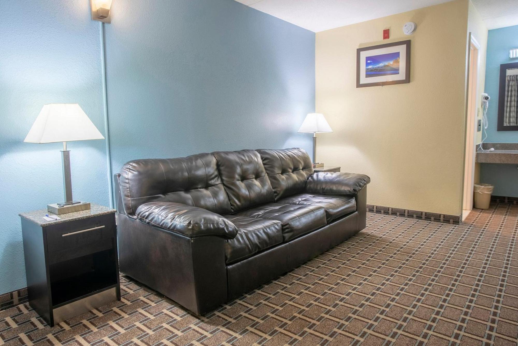 Oyo Hotel Knoxville Tn Cedar Bluff I-40 Exteriér fotografie